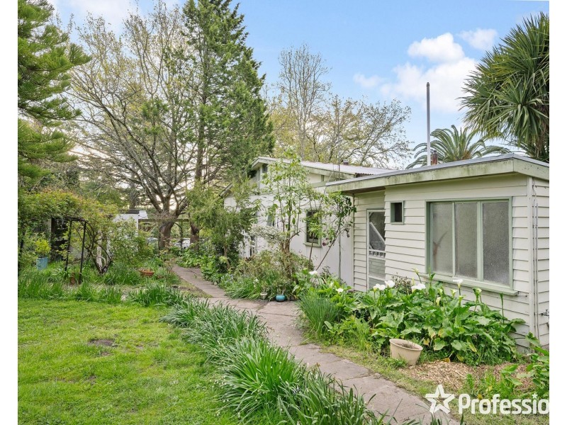 60 Shevlins Lane, Woori Yallock VIC 3139