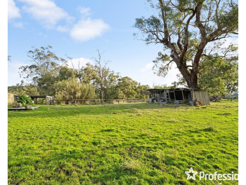 60 Shevlins Lane, Woori Yallock VIC 3139