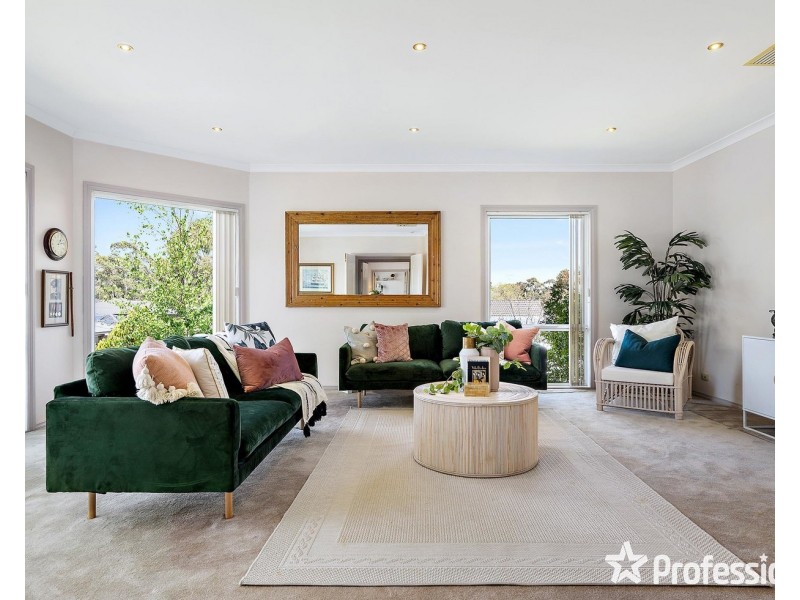 17 Neryl Court, Mooroolbark VIC 3138