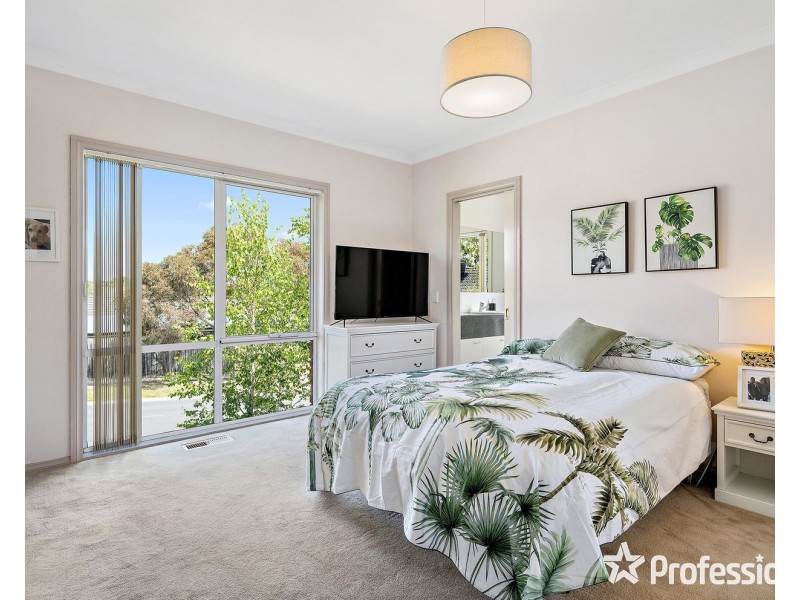 17 Neryl Court, Mooroolbark VIC 3138