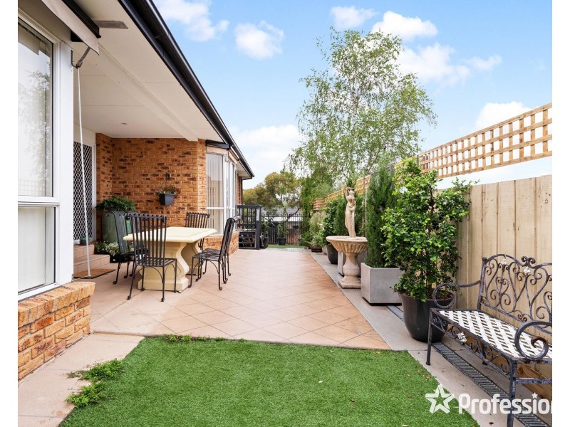 17 Neryl Court, Mooroolbark VIC 3138