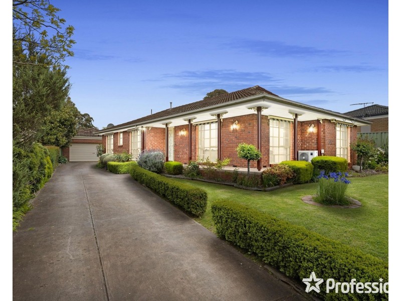10 Celeste Court, Chirnside Park VIC 3116