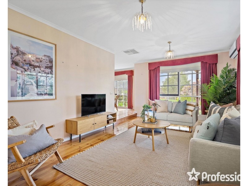 10 Celeste Court, Chirnside Park VIC 3116