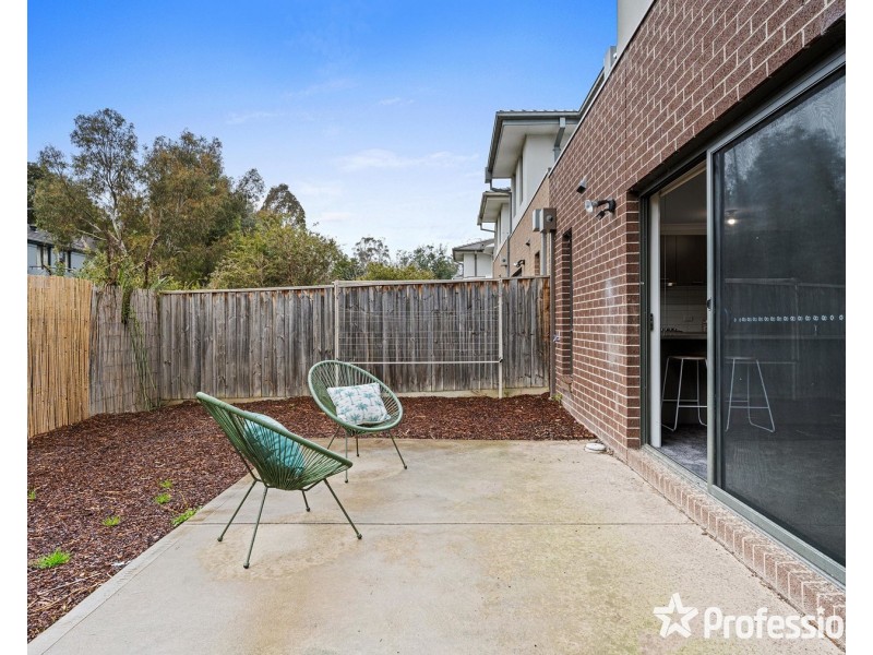 25 Spriggs Drive, Croydon VIC 3136