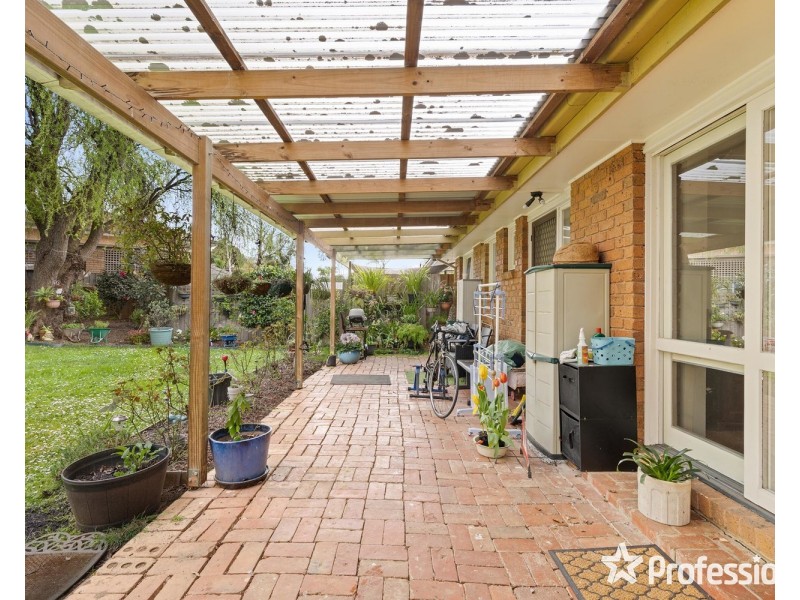 23 Wainewright Avenue, Mooroolbark VIC 3138