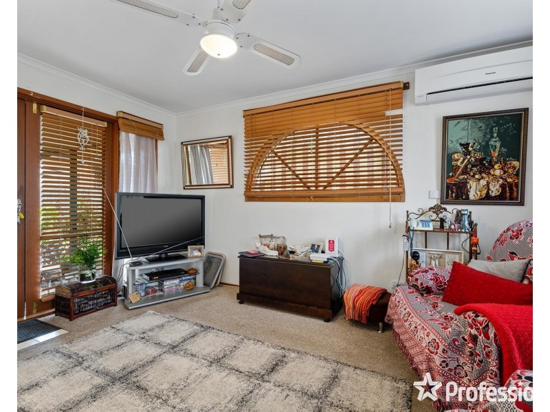 23 Wainewright Avenue, Mooroolbark VIC 3138