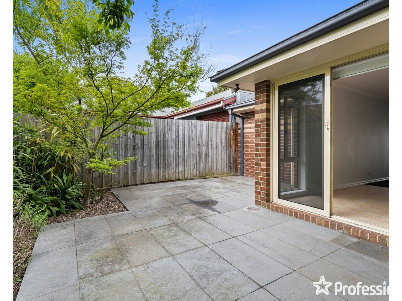 15 Kathy Court, Mooroolbark VIC 3138