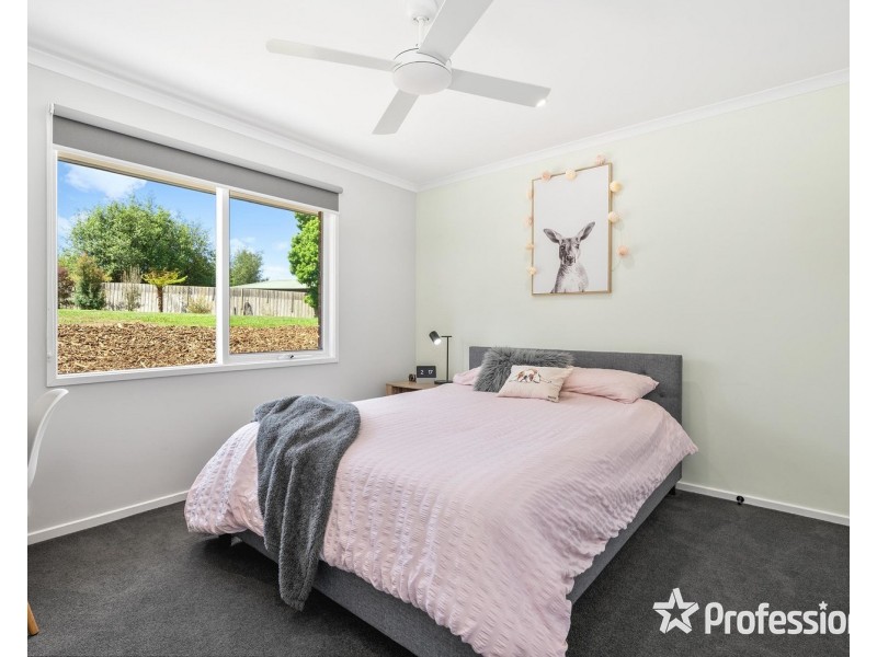 33 Forge Road, Mount Evelyn VIC 3796