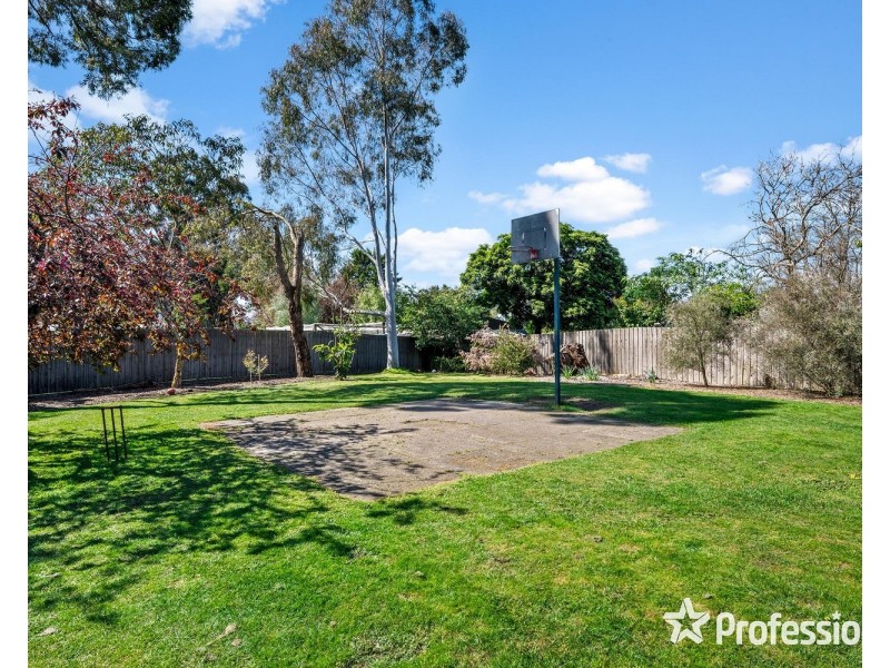 33 Forge Road, Mount Evelyn VIC 3796