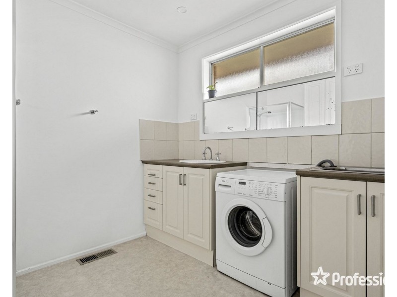 6/5 Felix Grove, Mooroolbark VIC 3138