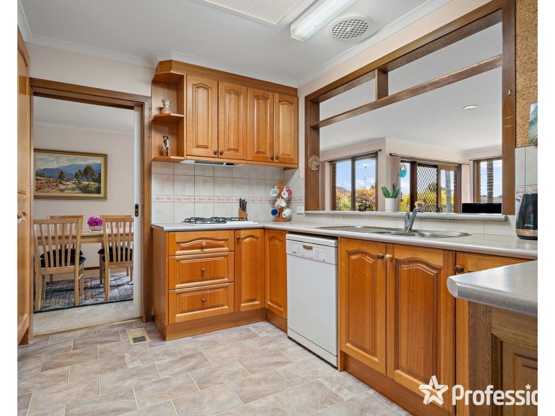 5 Penalga Road, Mooroolbark VIC 3138