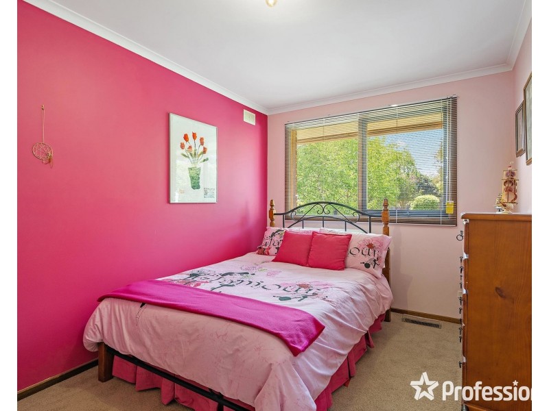 5 Penalga Road, Mooroolbark VIC 3138