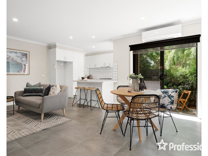 3 Brennan Close, Mooroolbark VIC 3138