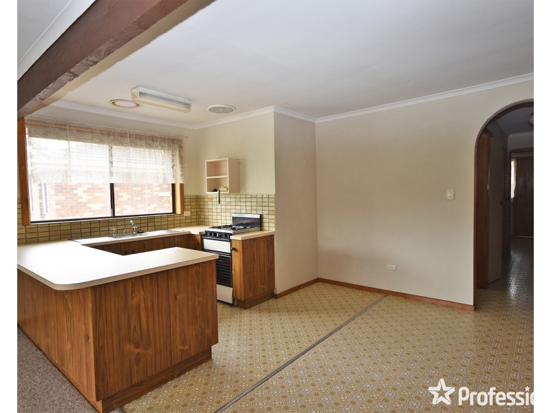 2/104 Sherlock Road, Mooroolbark VIC 3138