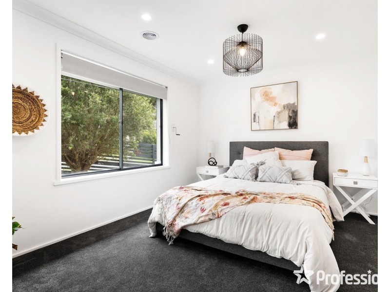 20 Glen Dhu Road, Kilsyth VIC 3137