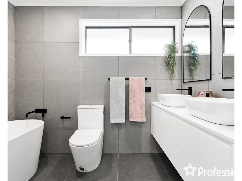 20 Glen Dhu Road, Kilsyth VIC 3137