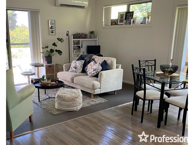 2/45 Newman Road, Mooroolbark VIC 3138