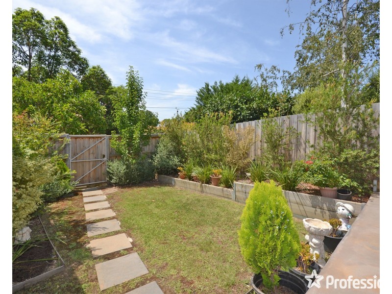 2/45 Newman Road, Mooroolbark VIC 3138