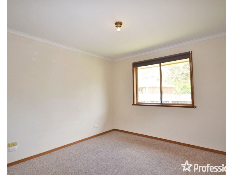 4/98-102 Sherlock Road, Mooroolbark VIC 3138