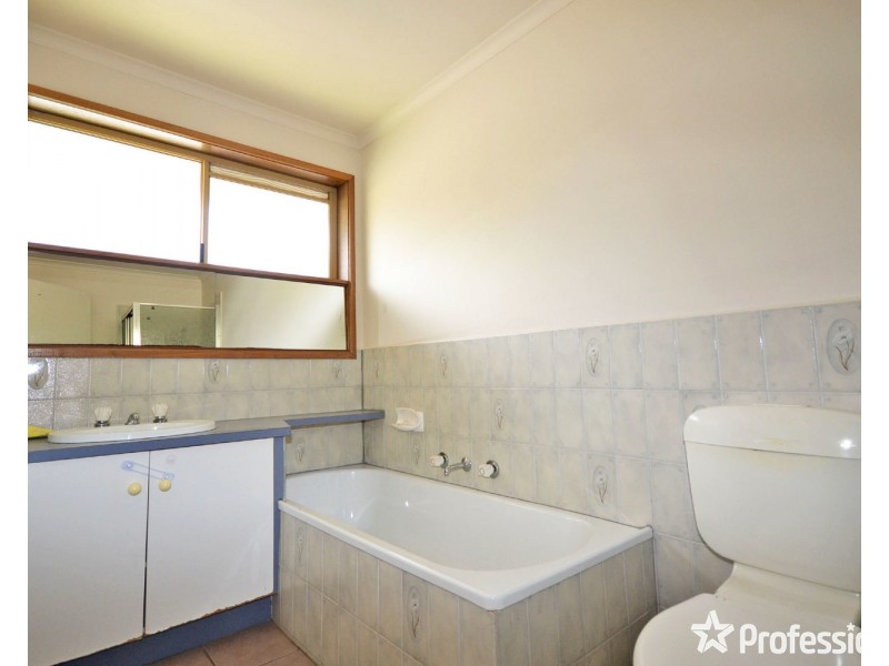 4/98-102 Sherlock Road, Mooroolbark VIC 3138