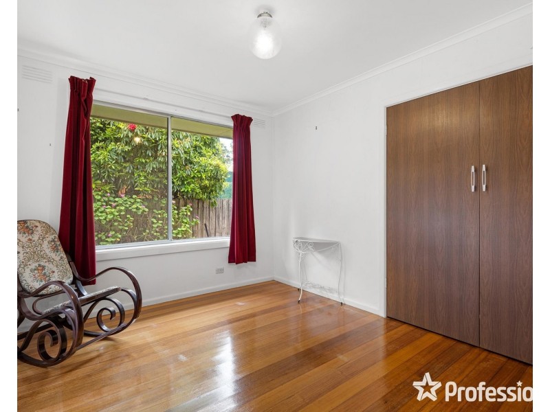 36 Hillview Drive, Kilsyth VIC 3137
