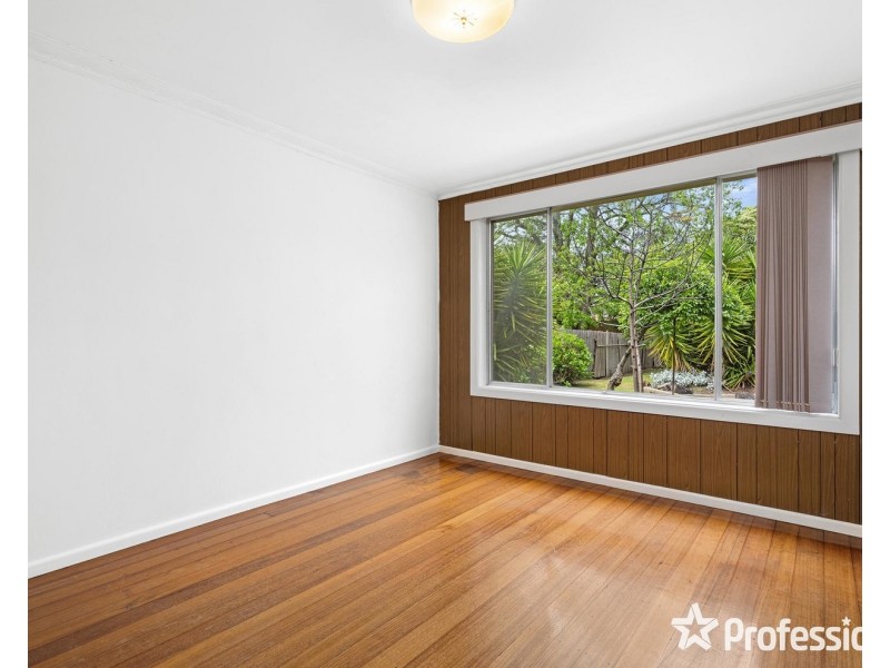 36 Hillview Drive, Kilsyth VIC 3137