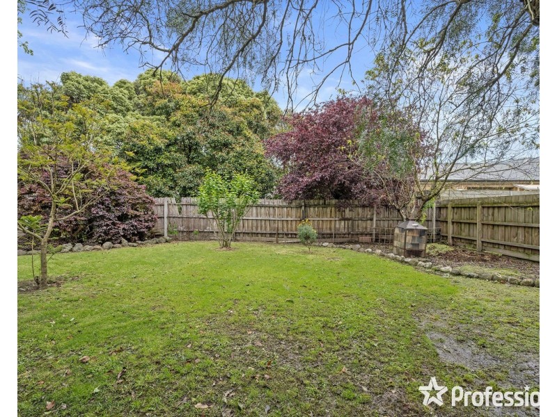 36 Hillview Drive, Kilsyth VIC 3137