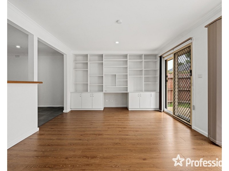 1/18 Broughton Avenue, Croydon VIC 3136