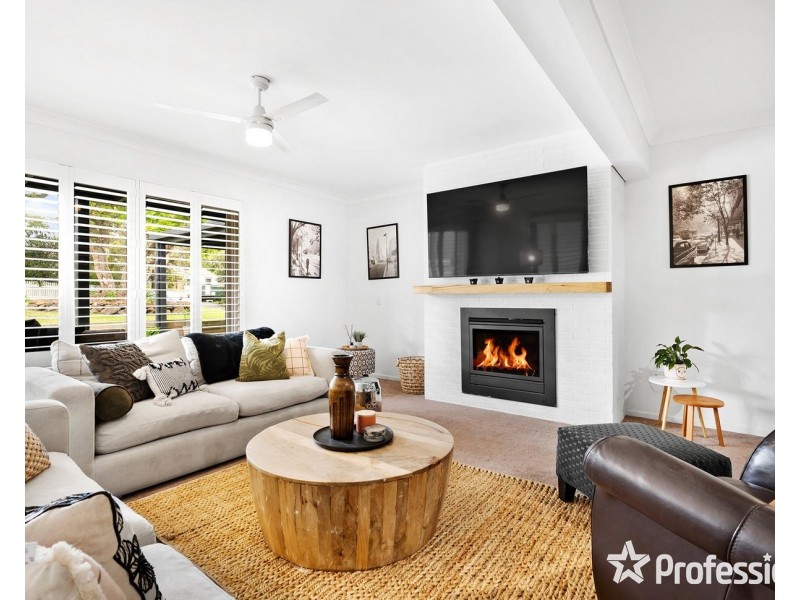 6 Olinda Road, Mount Evelyn VIC 3796