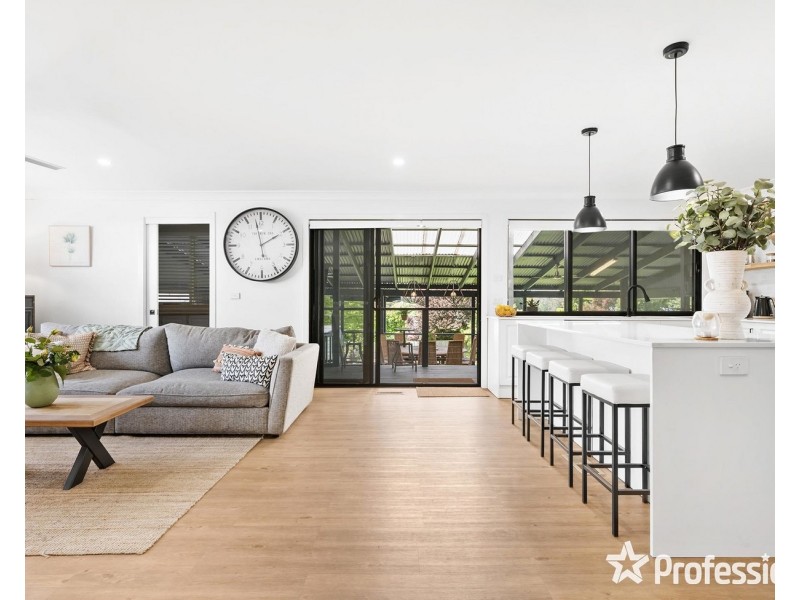 6 Olinda Road, Mount Evelyn VIC 3796