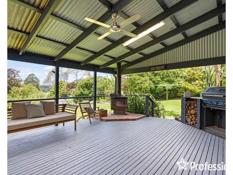 6 Olinda Road, Mount Evelyn VIC 3796