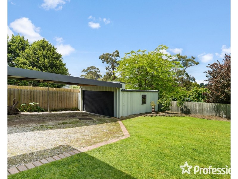 6 Olinda Road, Mount Evelyn VIC 3796