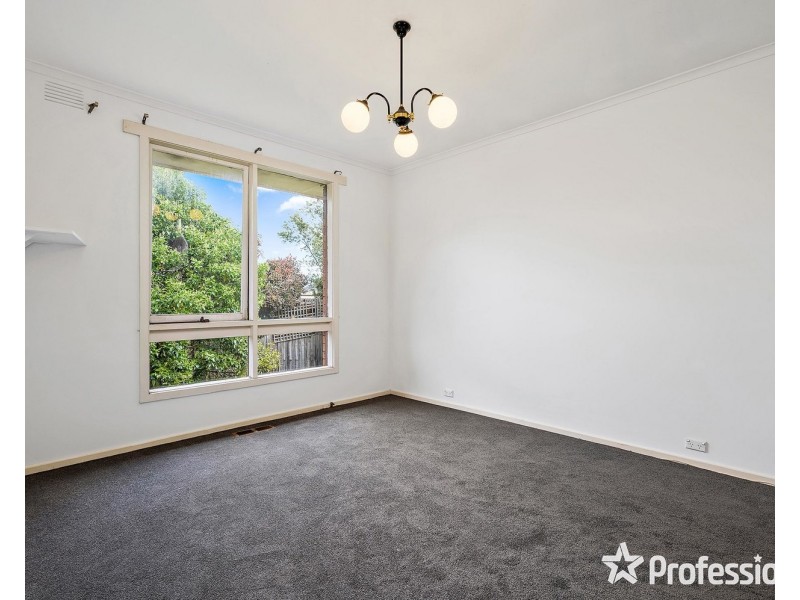 33 Shadowplay Road, Mooroolbark VIC 3138