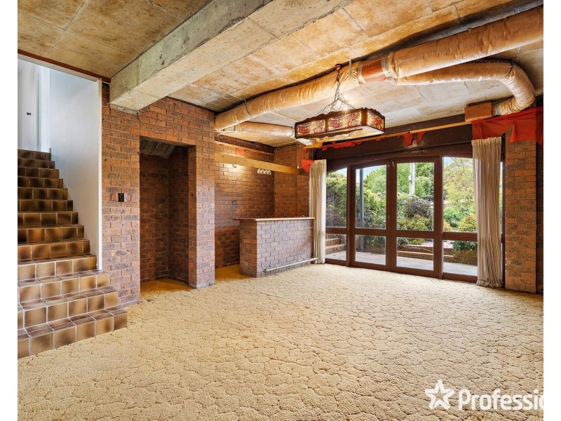 33 Shadowplay Road, Mooroolbark VIC 3138