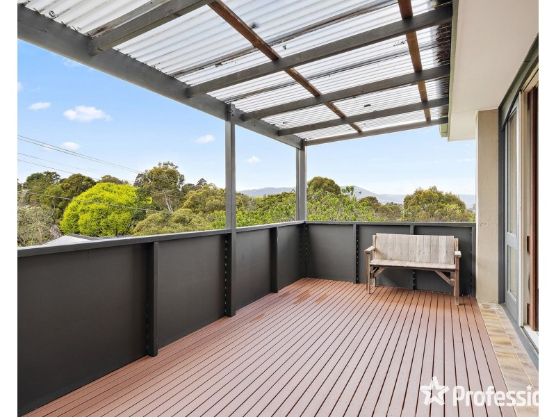 33 Shadowplay Road, Mooroolbark VIC 3138