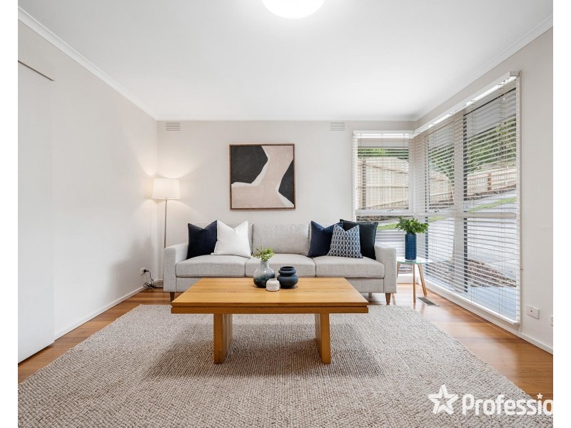7 Parry Drive, Mooroolbark VIC 3138