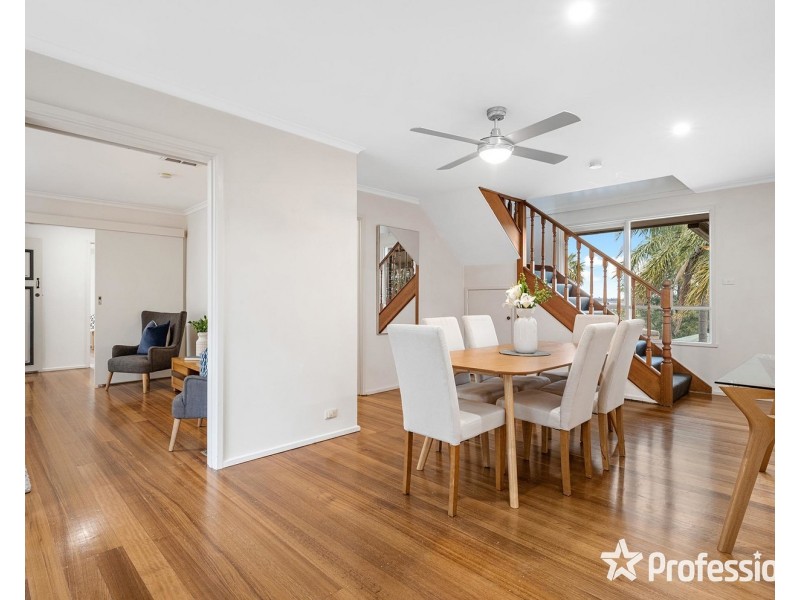 7 Parry Drive, Mooroolbark VIC 3138