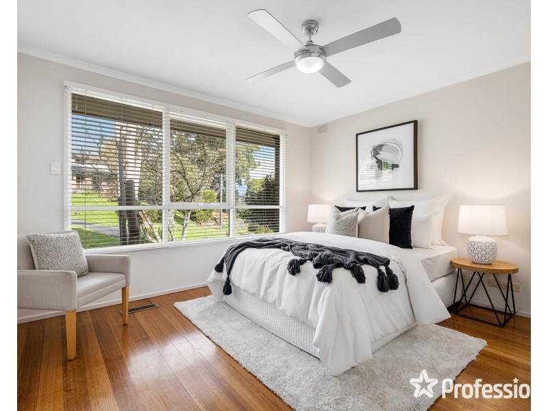 7 Parry Drive, Mooroolbark VIC 3138