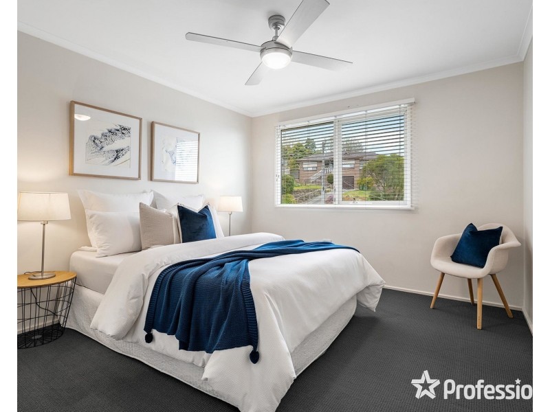 7 Parry Drive, Mooroolbark VIC 3138