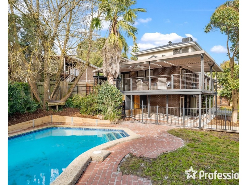 7 Parry Drive, Mooroolbark VIC 3138