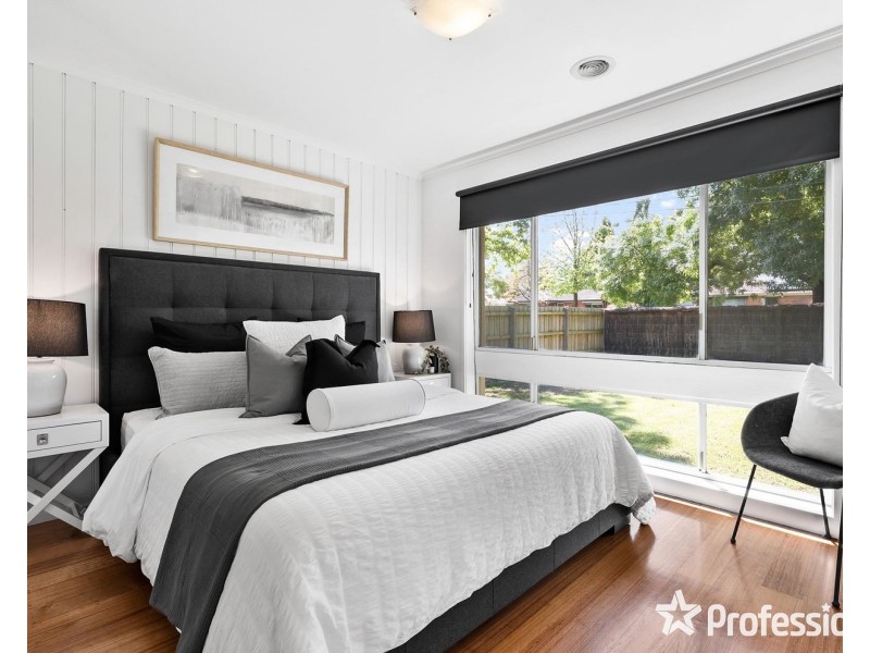 14 Lancaster Road, Mooroolbark VIC 3138