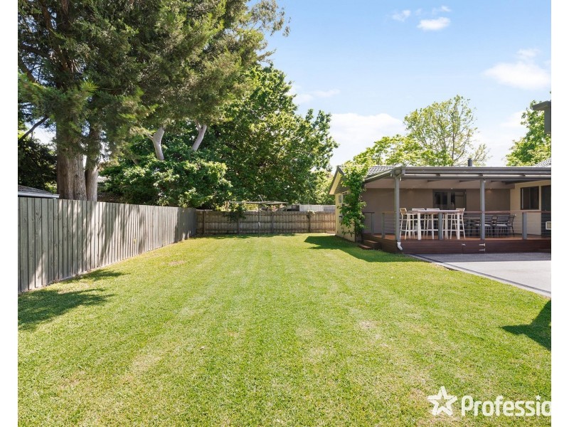 14 Lancaster Road, Mooroolbark VIC 3138