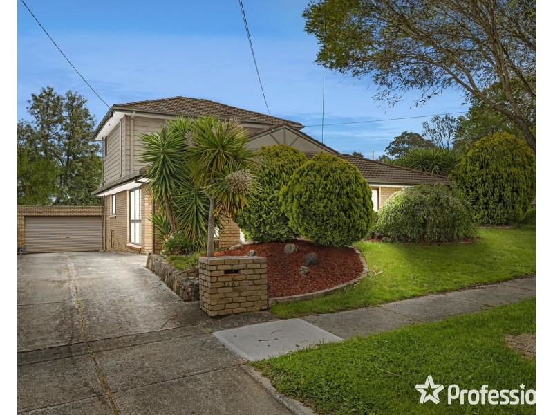 46 Bimbadeen Drive, Mooroolbark VIC 3138