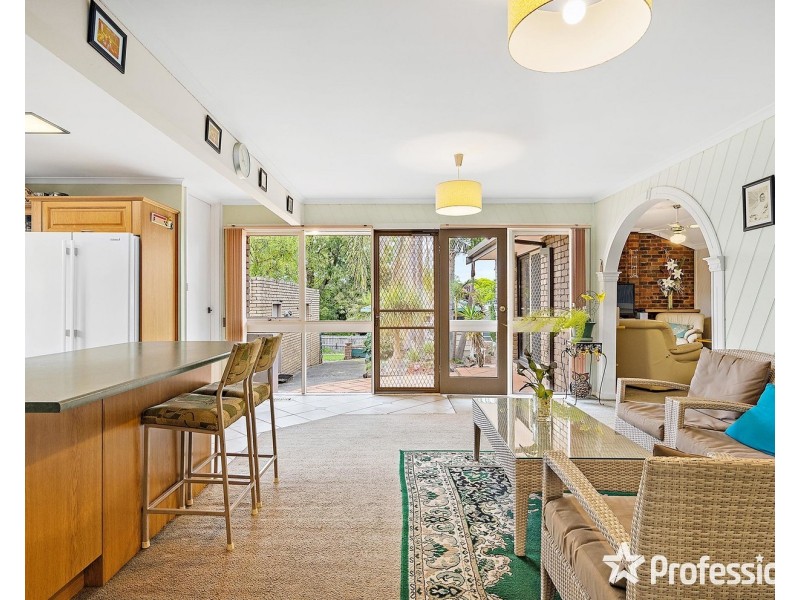 46 Bimbadeen Drive, Mooroolbark VIC 3138