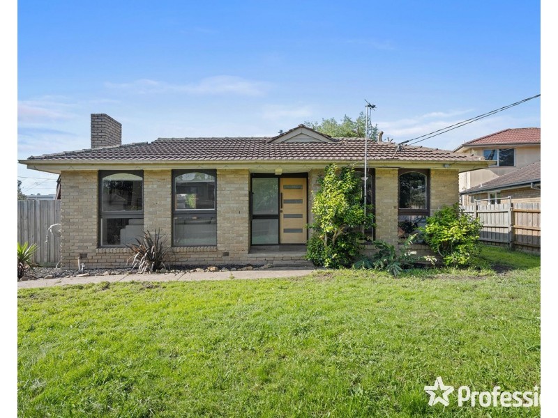 94 Bellara Drive, Mooroolbark VIC 3138