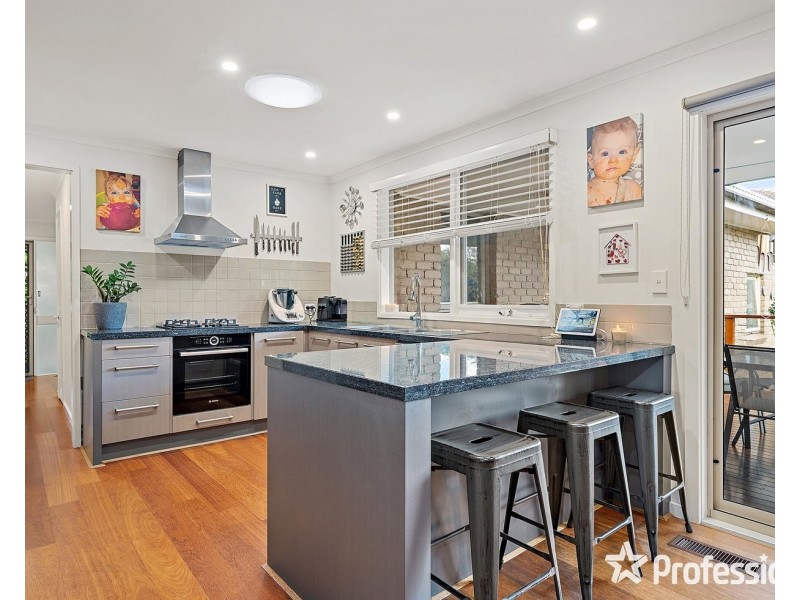 14 Old Kent Road, Mooroolbark VIC 3138