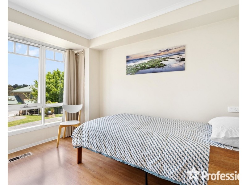 5 Tony Place, Mooroolbark VIC 3138
