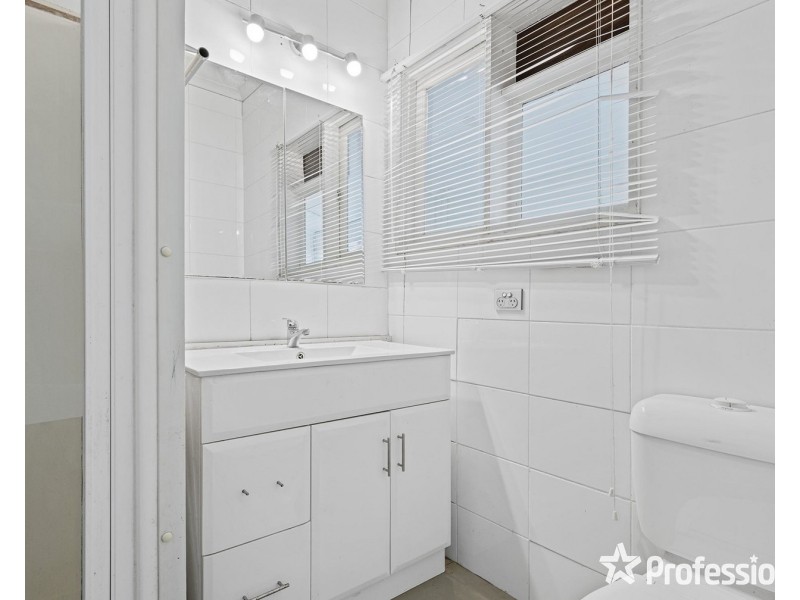 12 Allendale Road, Croydon VIC 3136