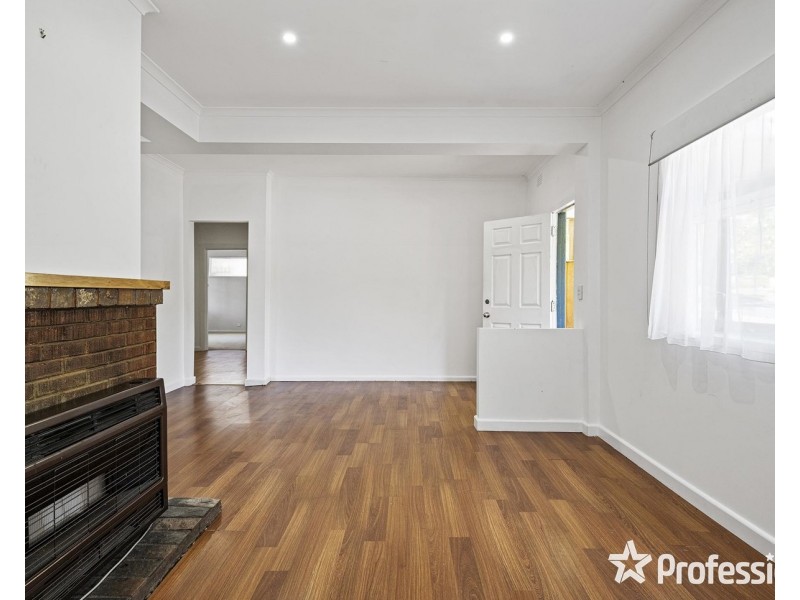 12 Allendale Road, Croydon VIC 3136