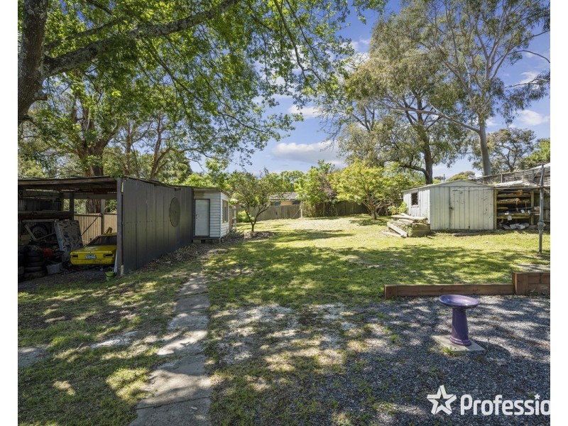 12 Allendale Road, Croydon VIC 3136
